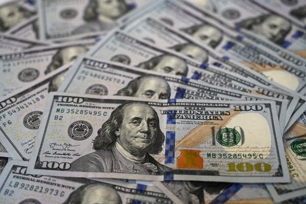 Мантры Денег: Почему Они Не Работают у Большинства и Как Исправить Это